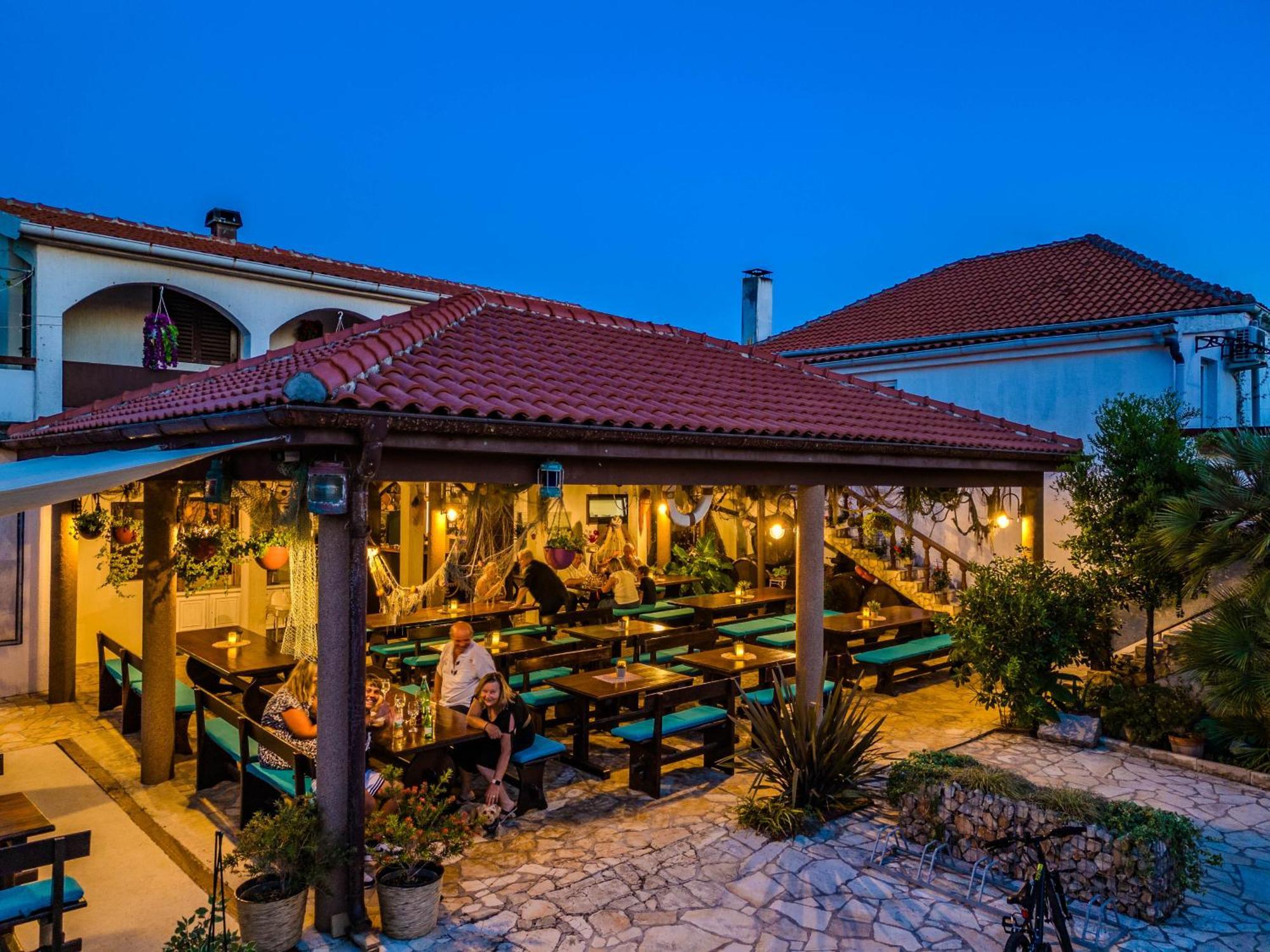 Guesthouse Kod Spavalice Vir Exterior photo